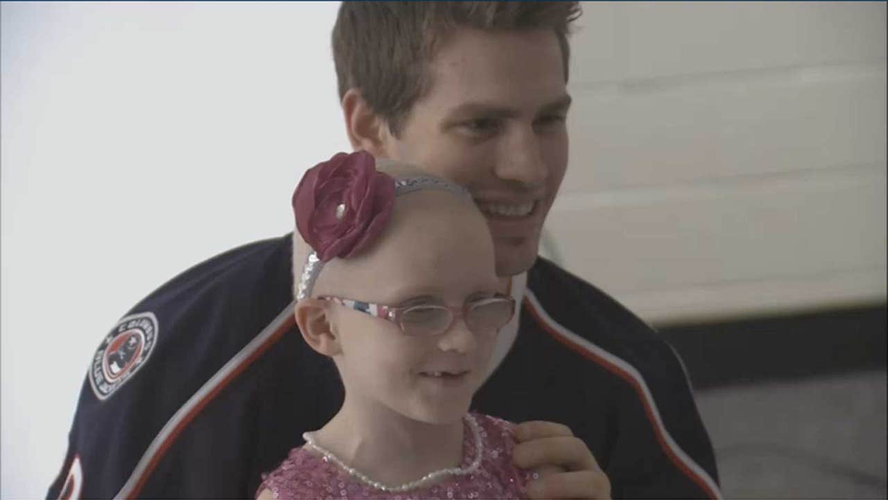 Blue Jackets trade skates for bikes to participate in Pelotonia
